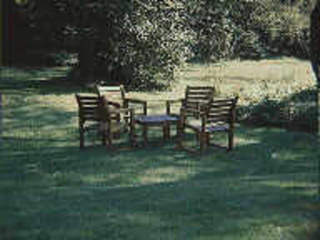 Chesapeake Inn Of Lenox Esterno foto